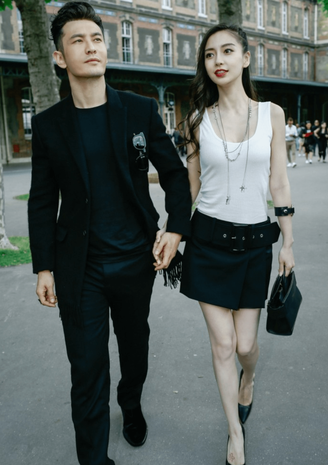 离开了黄晓明,杨颖的最后一块"遮羞布"也暴露无遗_李菲儿_婚礼_生日