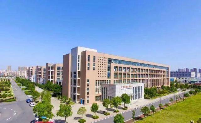南昌医学院:江西中医药大学科技学院转设成立,开设了哪些专业?