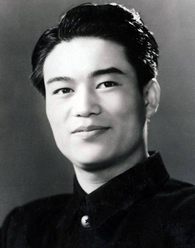 老戏骨于洋久居养老院,晚年丧子一夜白头,女儿晒近况引人担忧_因为