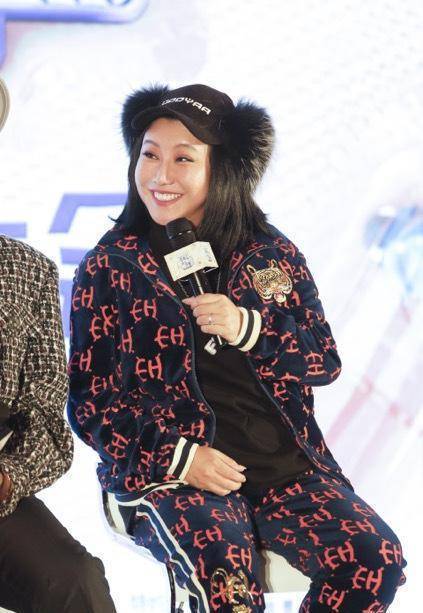 《好看》看片会:昆凌为女做纱裙韩火火承包刘诗诗衣柜_范湉湉_改造