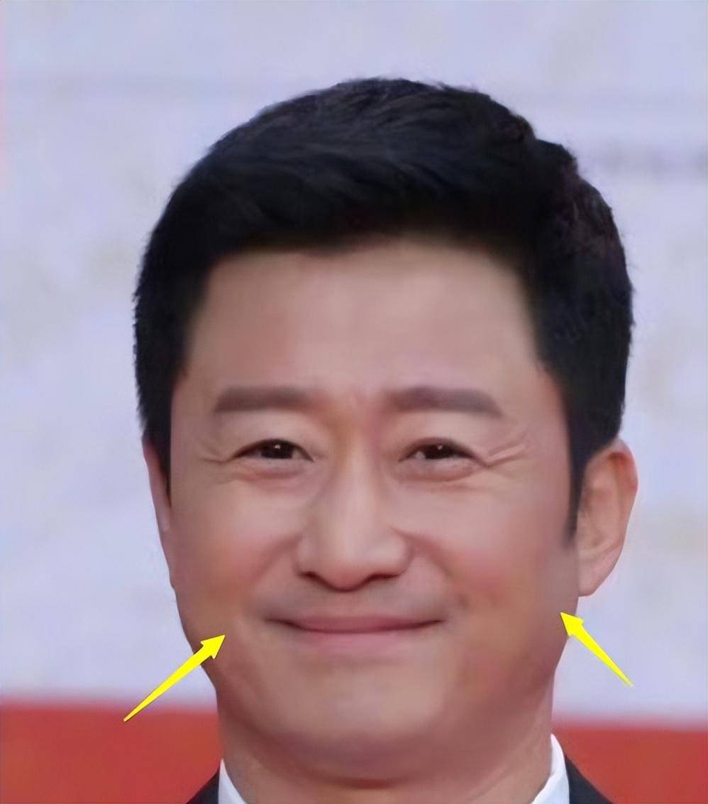 北影节红毯:张颂文朱一龙棋逢对手,白百何孕味,男明星集体发腮_电影节