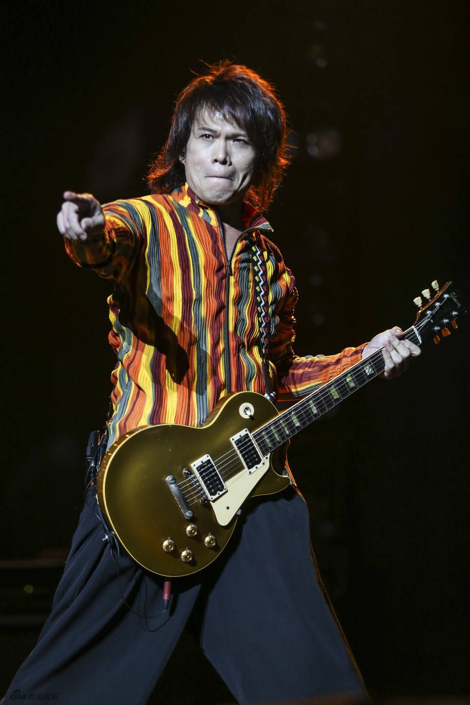 伍佰,他的人生也曾一片灰暗无光,音乐给了他无与伦比的力量_专辑_爷爷