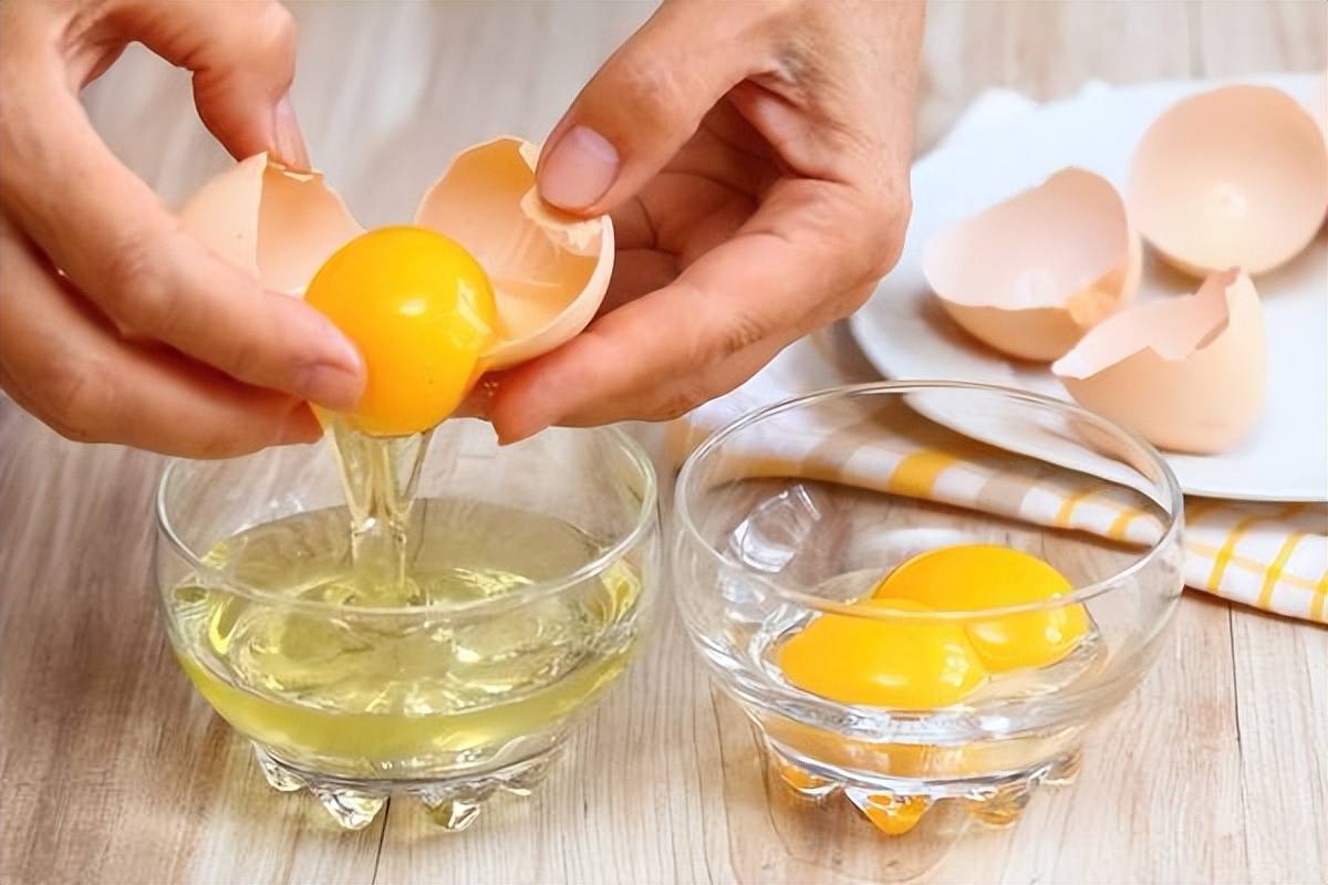 原创
            胆囊炎患者不能吃鸡蛋？比起鸡蛋，这4种食物反而更不能多吃
                
                 
