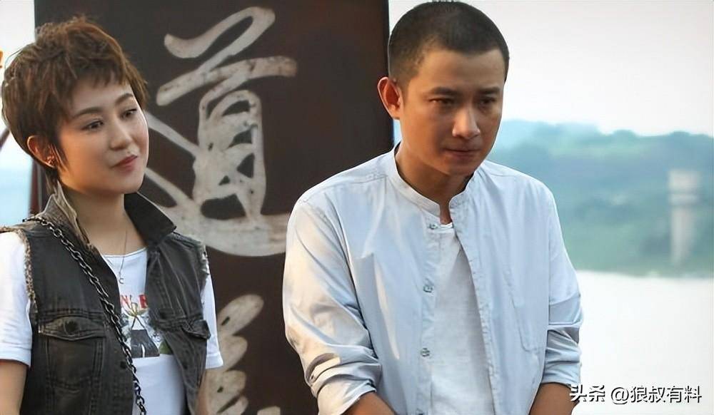 这部电影是古装题材,参与出演的也都是一线大咖张嘉译,周一围,王丽坤