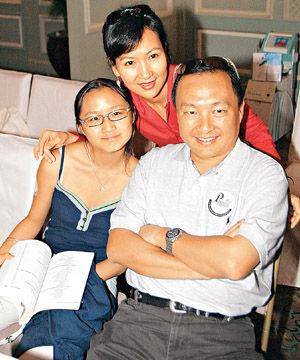 "小青"陈美琪遇人不淑,男子不忠关之琳害她终身不能有喜_因为_母亲