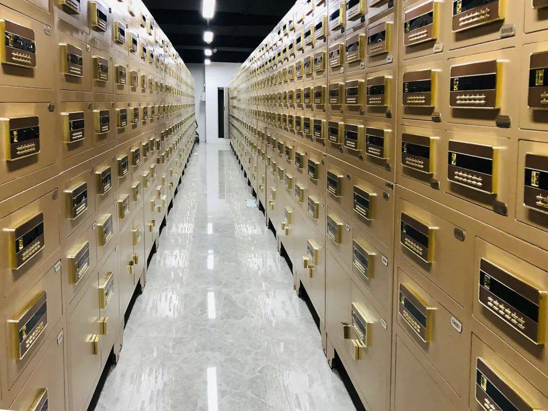 比三个篮球场还要大的中贵金库,你去过吗_银行_服务_租赁中心
