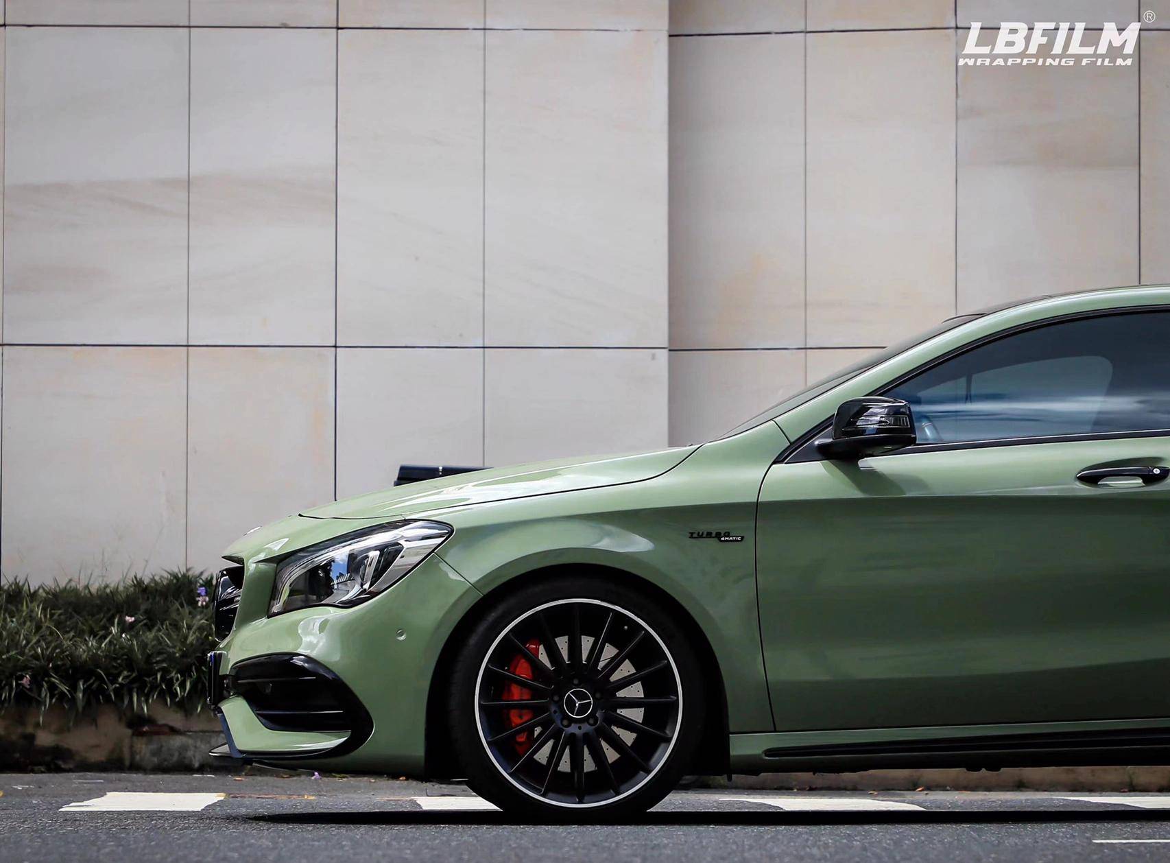 奔驰cla45-lb改色膜品牌超亮玛卡绿,给人一种沉稳,内敛_颜色_卡其