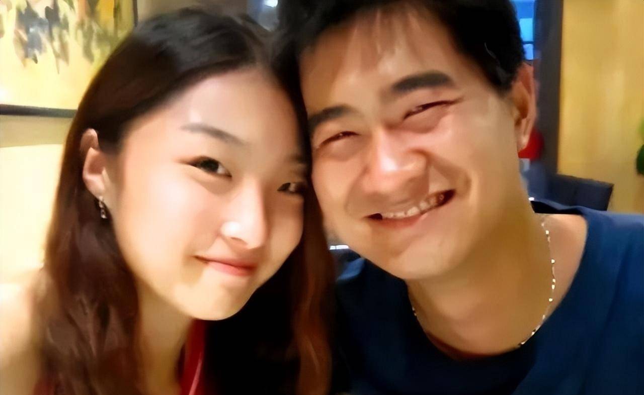 主持人马翩然:25岁被男友杀害,28个月才安葬,父母痛不欲生