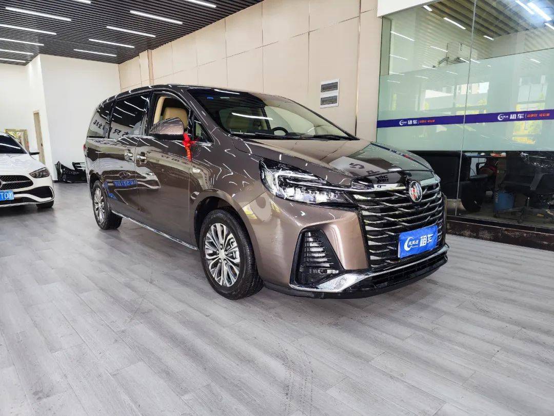 23款别克gl8陆上公务舱豪华版,宜商宜家的ta能打动你吗?