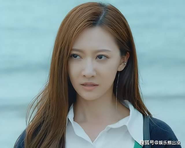 为你逆光而来：双胞胎交换人生，老人死前生吞钥匙，真相是什么？