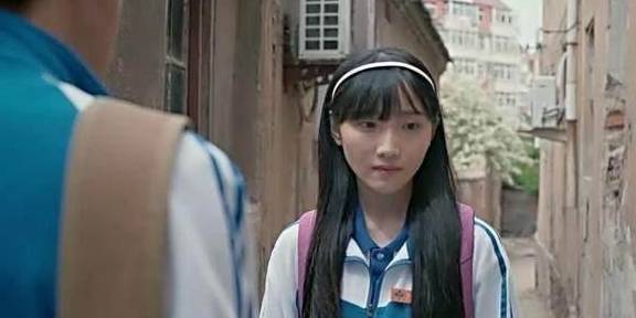 最“抠门”爸爸给女儿起名字：姓+名总共才三笔，没有一笔是弯的
