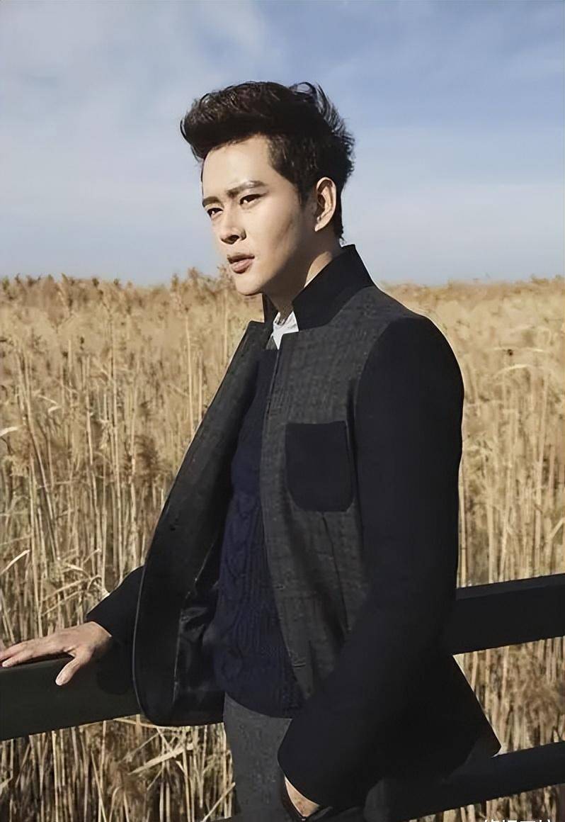 连赵丽颖,霍建华都捧不火的演员黄宥明?演了40多个角色却没火?