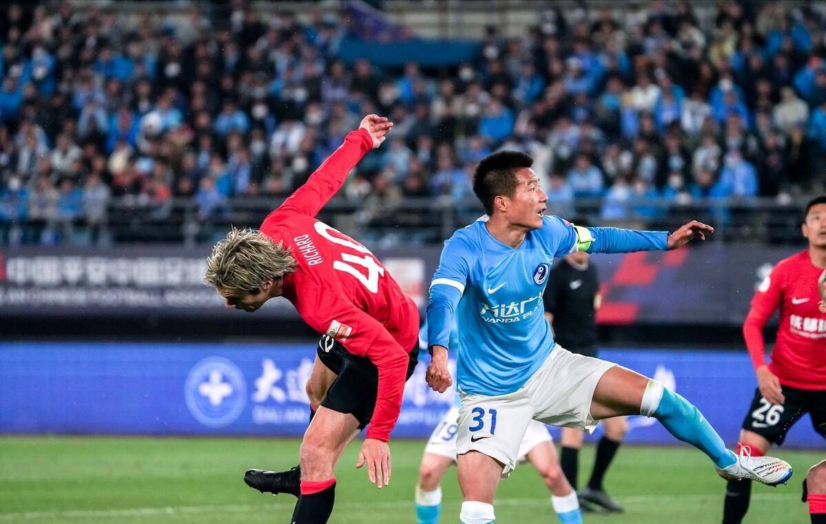 5分本场比赛王禹发挥尚可,小伙子在中场的强硬防守让对手无法轻易通过