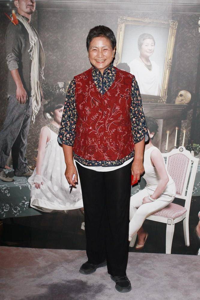 77岁郑佩佩老成这样?