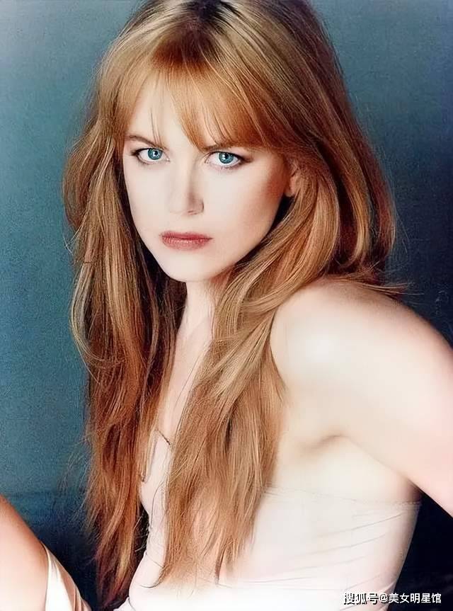妮可基德曼长得好看,演技在好莱坞也是倍受认可的_娱乐-天天见闻
