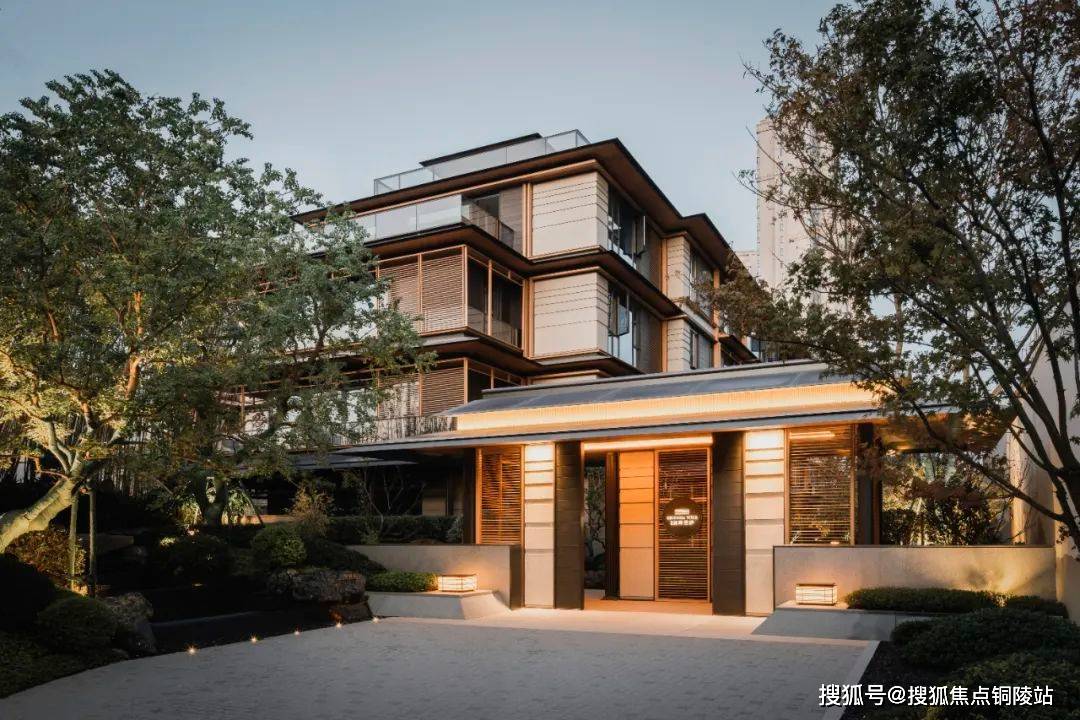 武汉绿城湖畔云庐售楼部电话:400-116-7720转666位置-户型-开盘价格