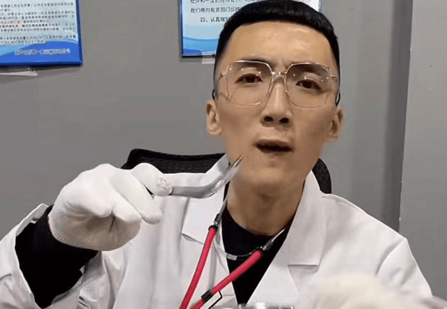 丈门主播李舒克,自爆当年在沈阳被打经过,遭仙洋粉丝嘲讽_ks_事件