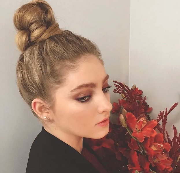 《饥饿游戏》女演员薇洛隐私泄露,公开私密照片向黑客