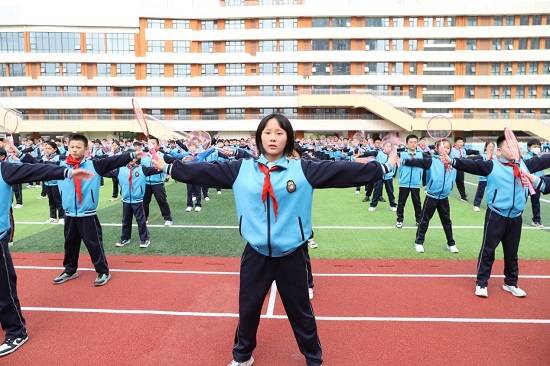 临沂三河口小学举行广播操比赛_项目_荣誉_组织纪律性