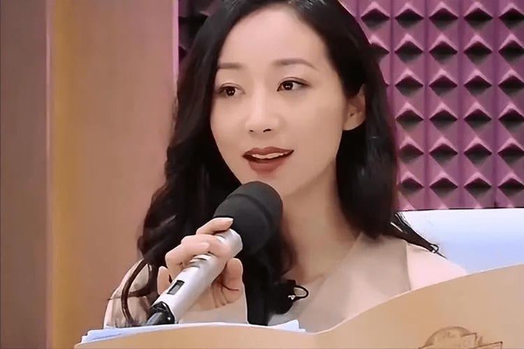 表面是艺人,实际是富家千金的3位女星,她们最不怕的就是潜规则_韩雪