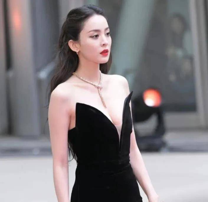 新疆最美之古力娜扎_迪丽热巴_美女_女神