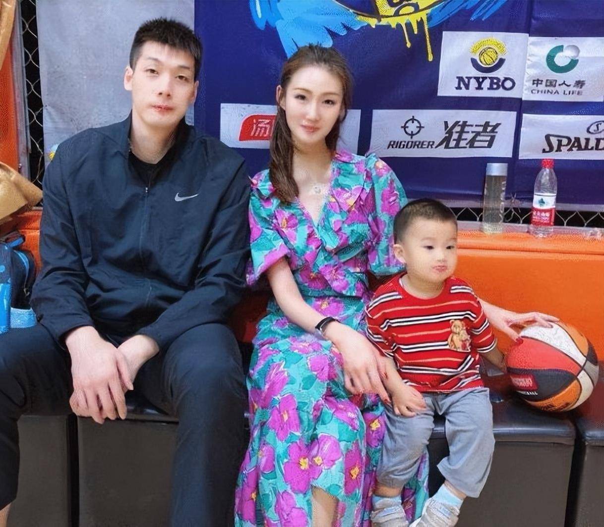 外援,还有跟腱断裂的马尚经常在线,但如果马尚不在线,就足以浪费广东