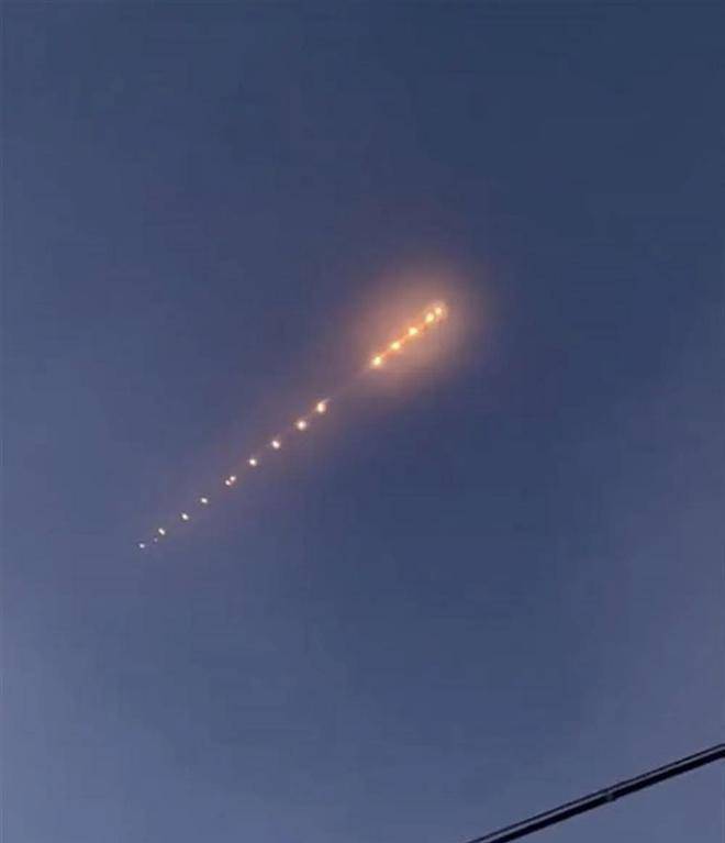 原创            齐齐哈尔上空出现不明飞行物，河南发生巨响，异象真相浮出水面？（齐齐哈尔天空出现）