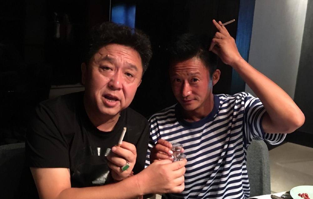 吴京出价80万,请于谦客串《战狼2》,于谦却要求零片酬出演_郭德纲