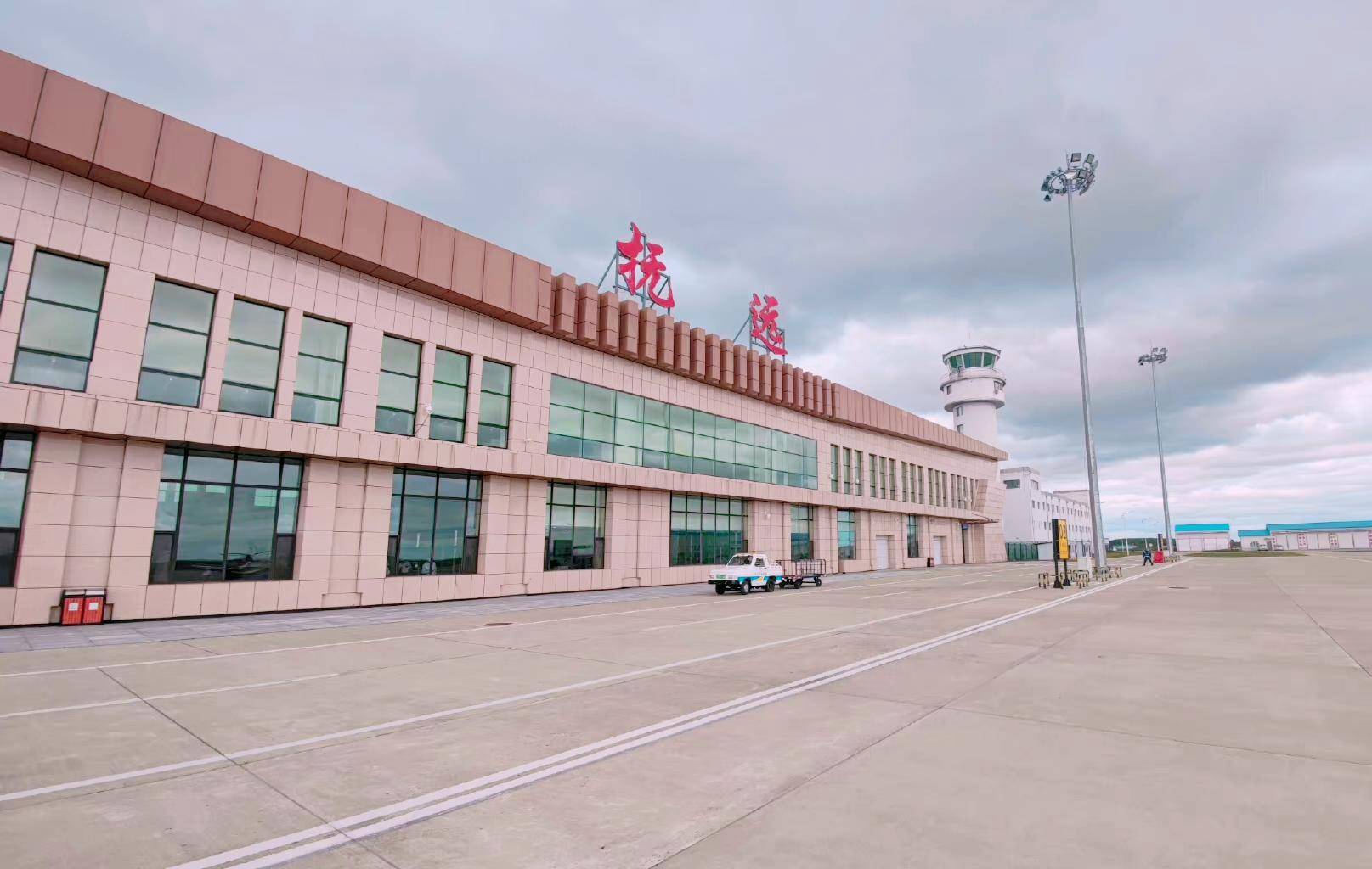 按照规划,抚远东极机场的年客运量应该在26万人左右,货物吞吐量1430吨
