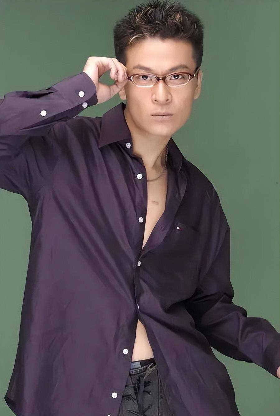 于毅在娱乐圈里不红,在另一个圈子里,正红得发紫_张国荣_杨志刚_灵魂