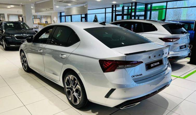 2023款"明锐rs"即将上市,黑格栅 全新轮毂,配2.0t引擎!