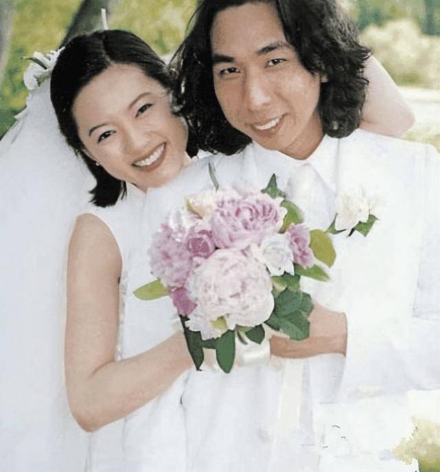 据说,李立真爱"玩",许愿不能抱老婆,婚后曾与舞蹈老师发生亲密关系