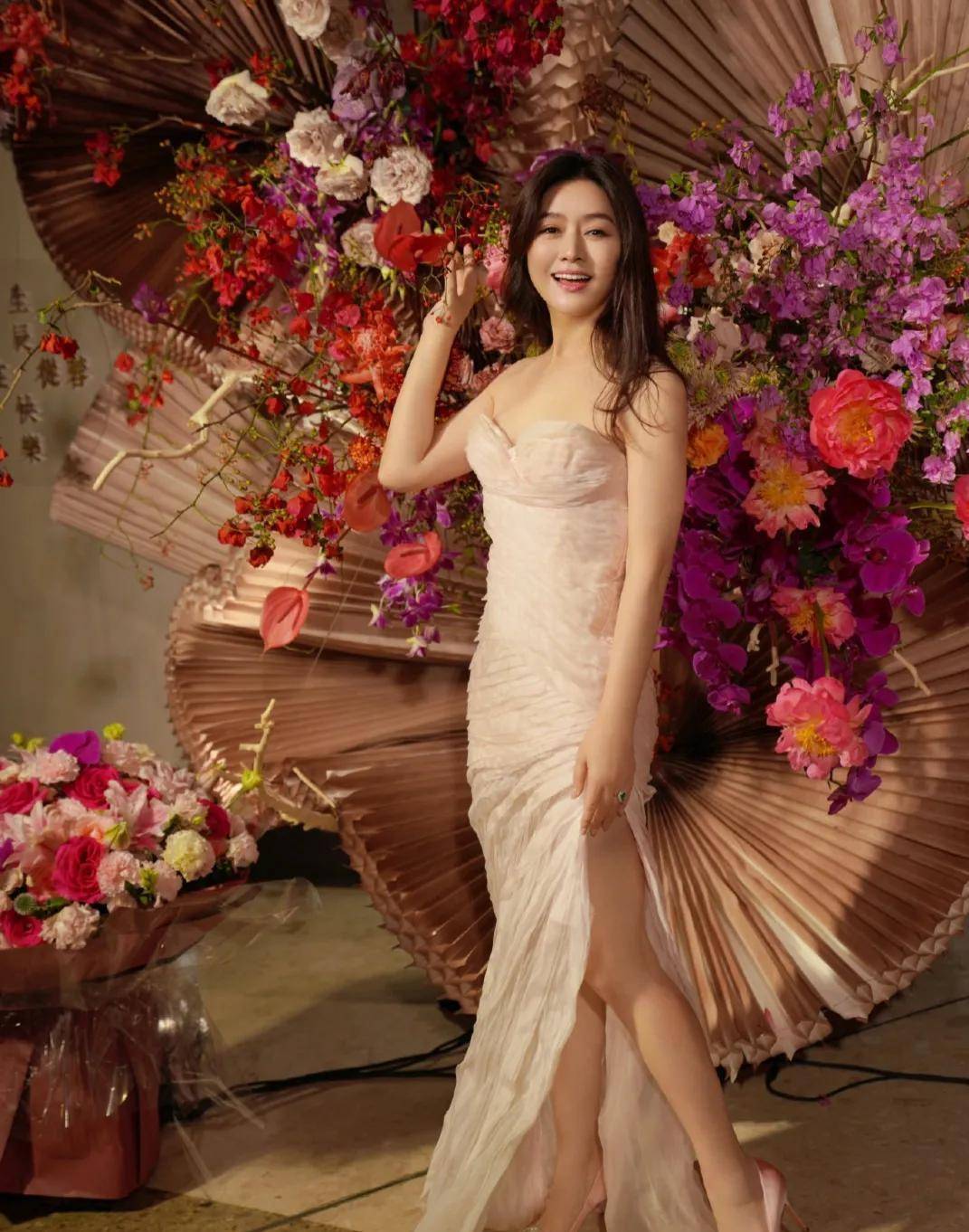 田海蓉:年轻时候不如蒋雯丽,现在气质颜值更加漂亮_刘眉_郭晓鹏_内心