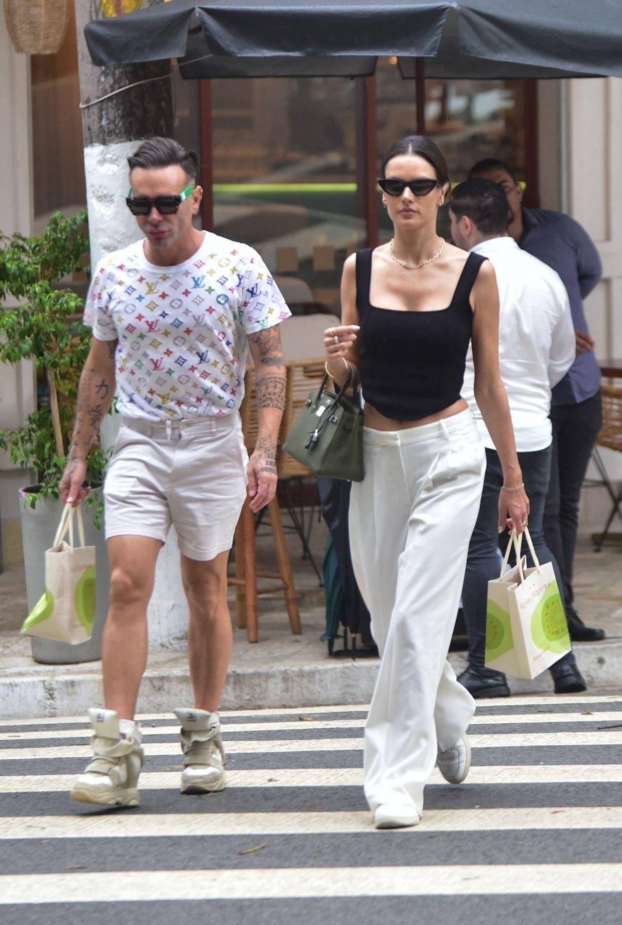 《美少女的谎言》女星薛·米契尔(shay mitchell),美国女网红艾迪生