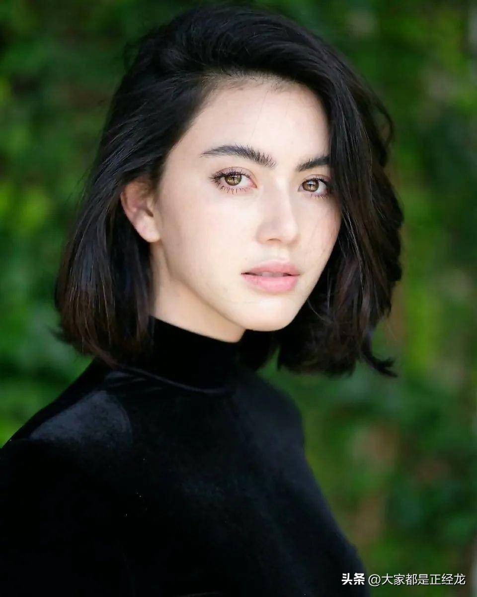 mai davika:国外当红花旦,大长腿 水蛇腰,这颜值身材真是绝了_janie