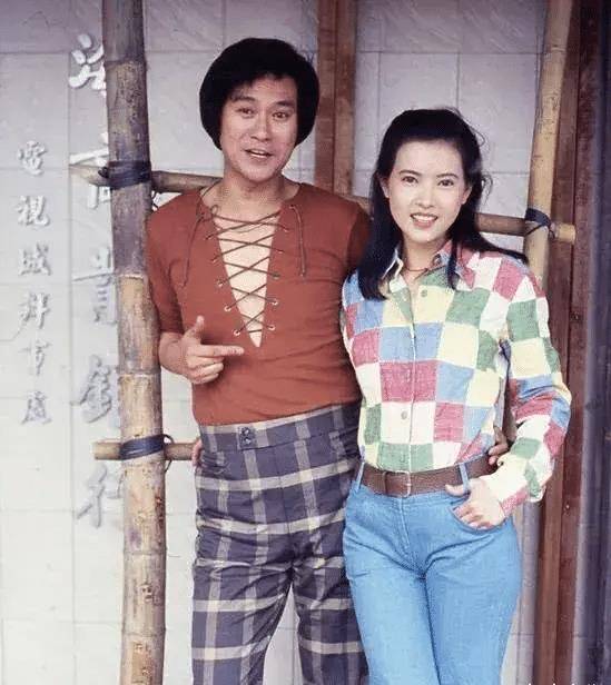 当年曾志伟为保证拍摄效果,想要偷偷要假戏真做,蓝洁瑛崩溃大哭_因为