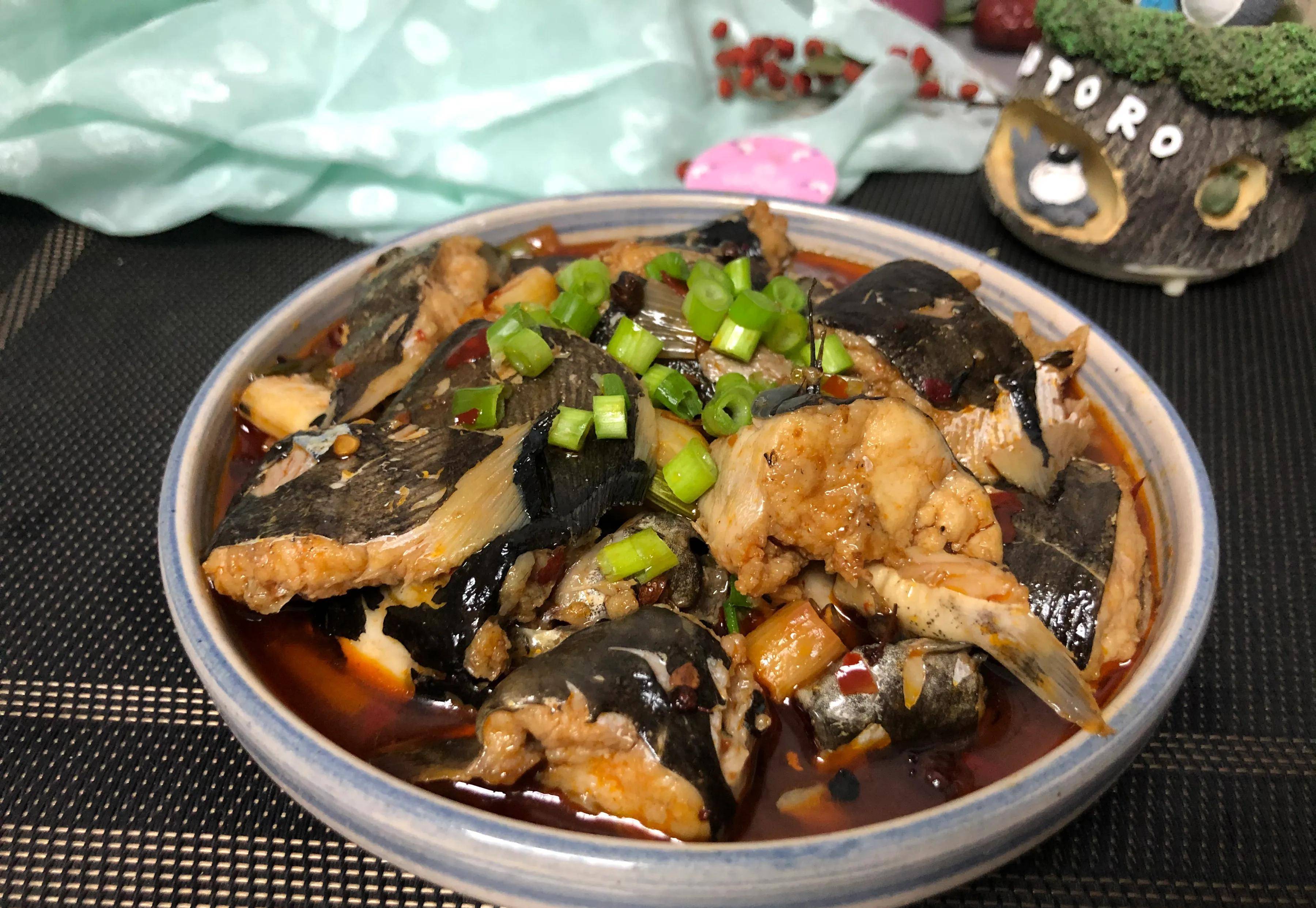 鲶鱼这么做才最下饭!鲜嫩爽滑,关键比鱼翅还补_鱼肉_豆瓣酱_蛋白质