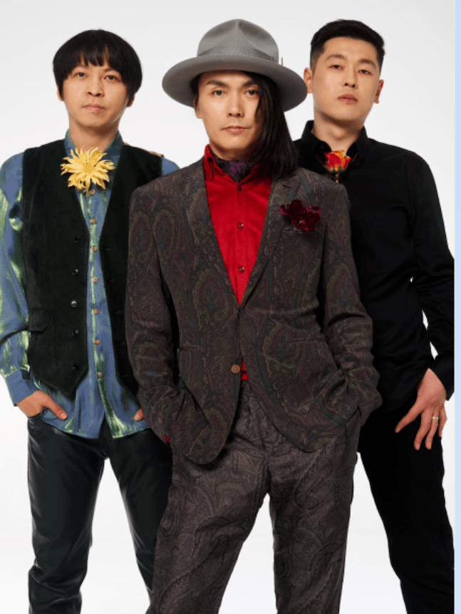 2013年3月24日爽子与瓷乐队曾在星光现场举行《再·见》专场演唱会.