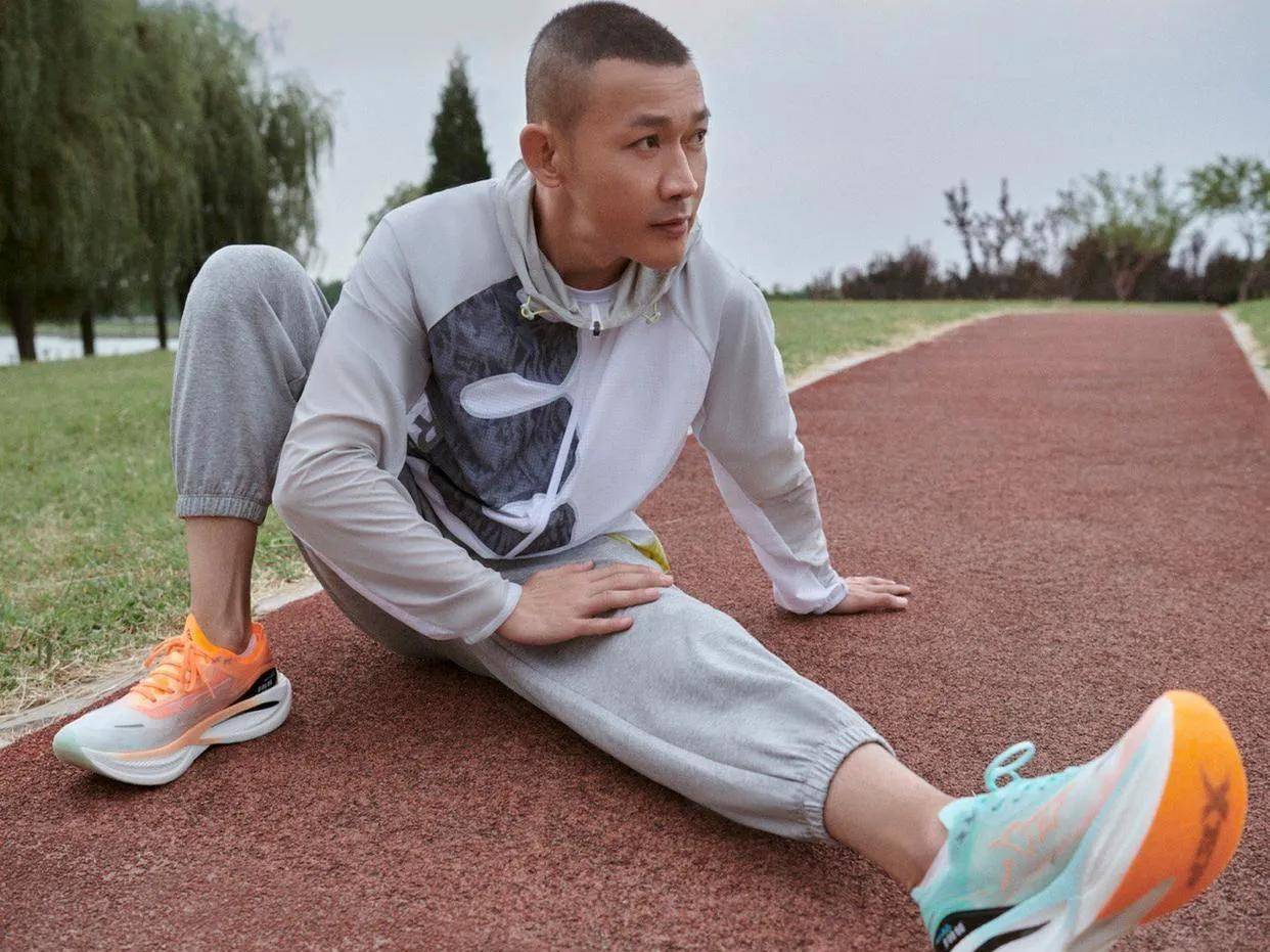 内娱10位中年男星身材排名,王耀庆第十,聂远第七,谭凯第一_形象_健身