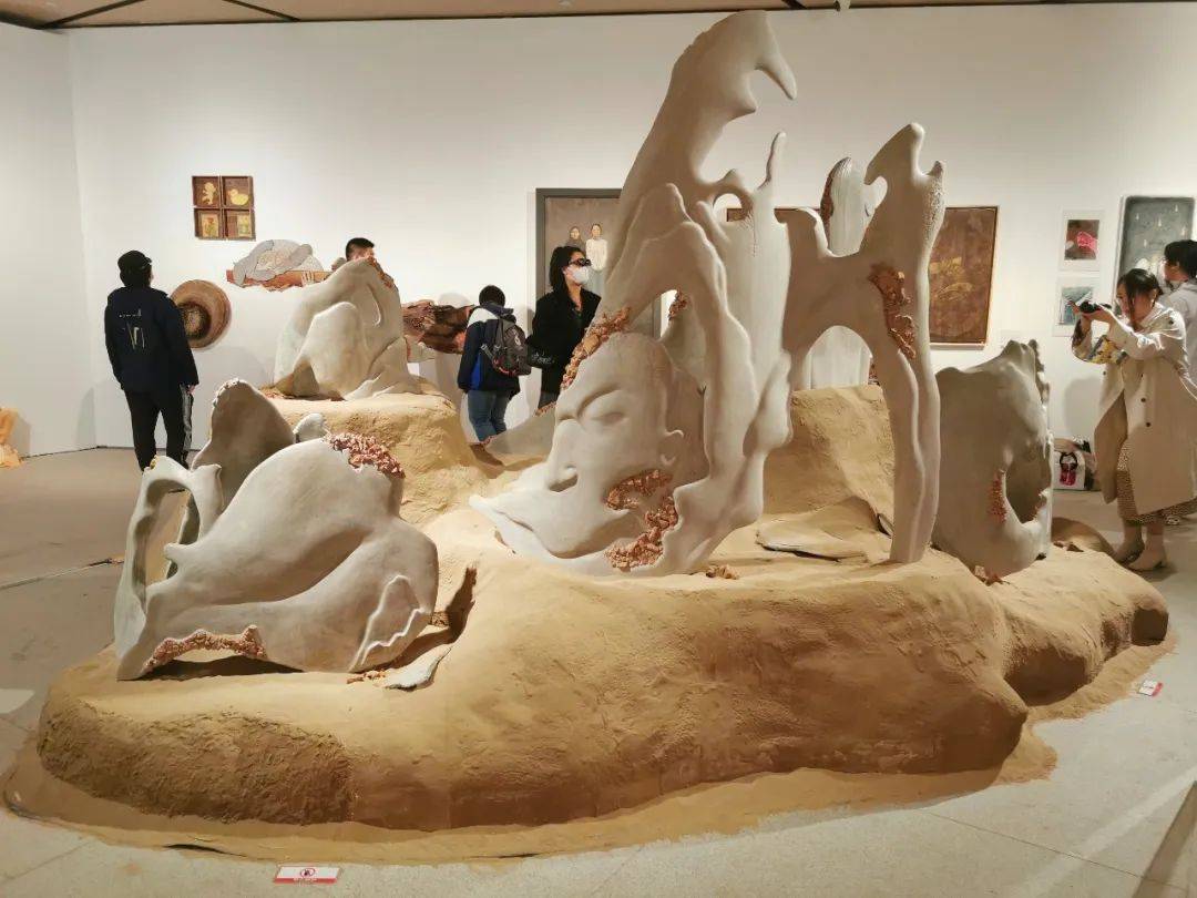 清美直通 | 又到一年毕业季,2023央美毕业展!_作品展_油画_cm