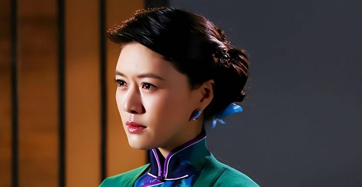 2015年,富豪老公狱中病逝,拒绝继承130亿的田海蓉,如今怎样了_徐明