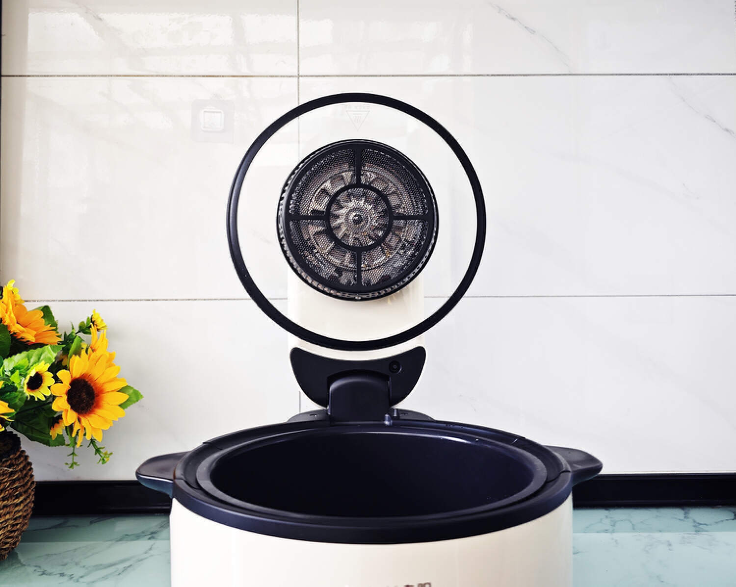 配置嫩烤、脆烤双模式、10+菜谱,九阳速嫩烤空气炸锅V1 Fast体验