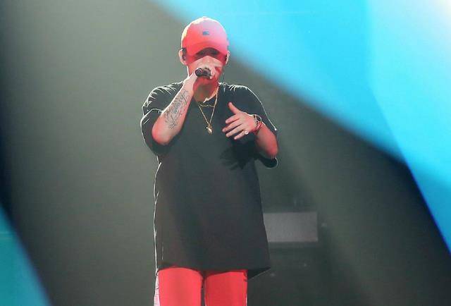 据悉最早pgone曾尝试在国内申请开办演出,结果却因为