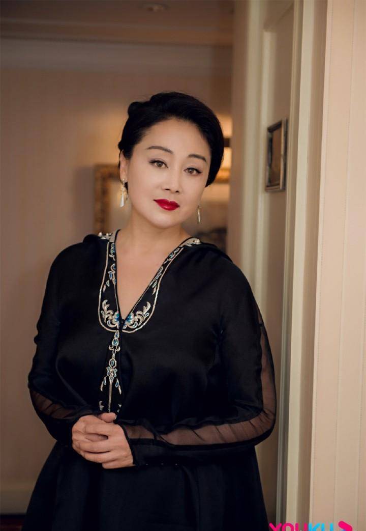 60岁王姬给冯绍峰"当妈"_马皇后_朱元璋_陈宝国