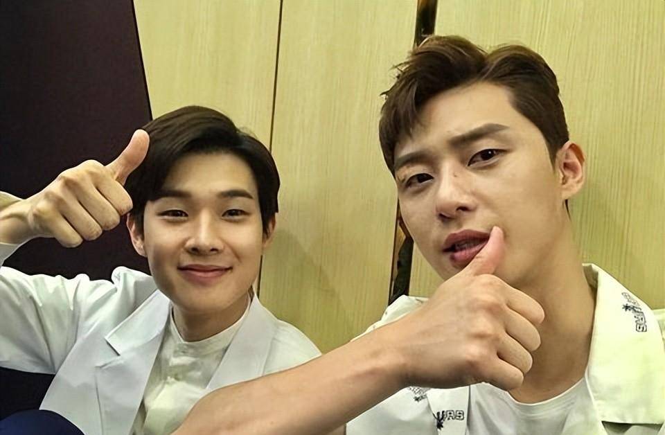 朴叙俊,崔宇植9年神仙友谊!称对方是唯一的避风港_好友_朴炯植_family