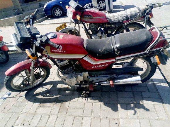 1996年,江苏18岁女孩侵吞62万巨款,男友:你要出事