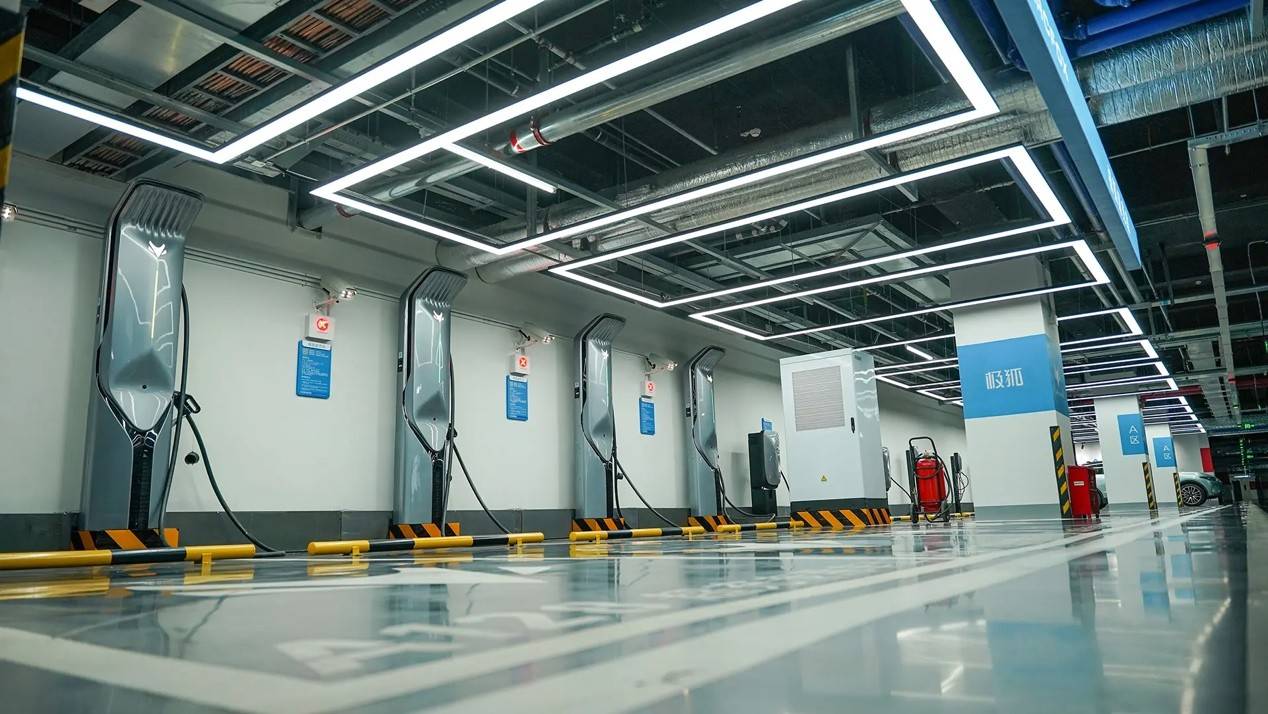 极狐与华为合作再升级：技术与生态双向赋能，共建高质量超充网络