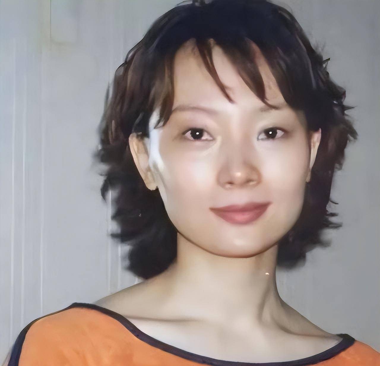 年轻时超显老,一出道就是太太阿姨,如今个个越老越美