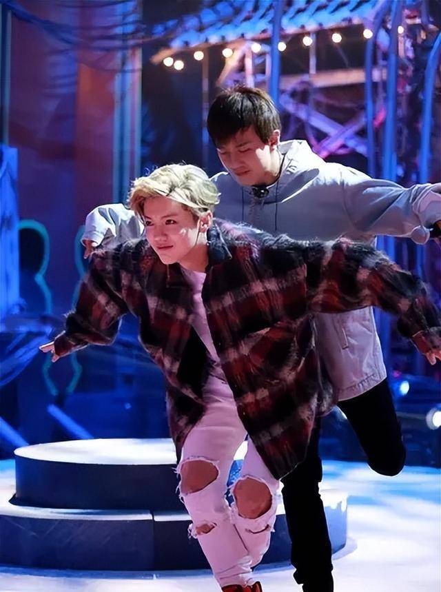 娱乐圈的残酷真相,在鹿晗身上体现得淋漓尽致_人气_明星_顶流