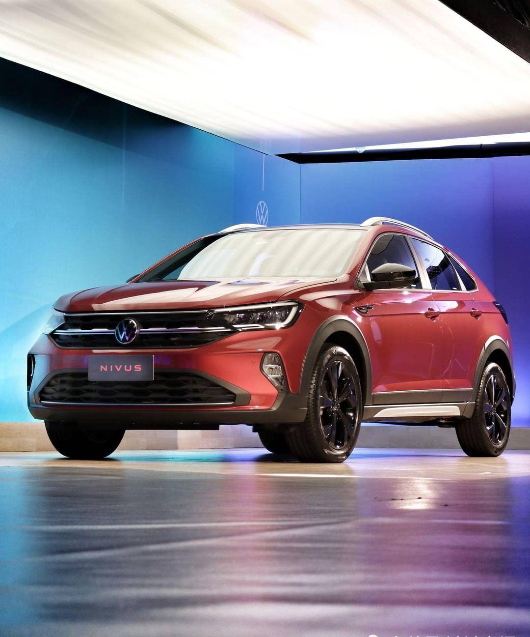 大众nivus的实车看上去非常有质感,它和大众以往的车型的设计语言不同